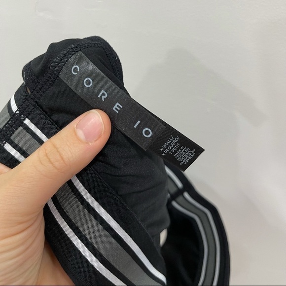 Core 10 Black Sports Bra Stripe Strappy Back X-Small Sporty Athletic Athleisure - Picture 6 of 6